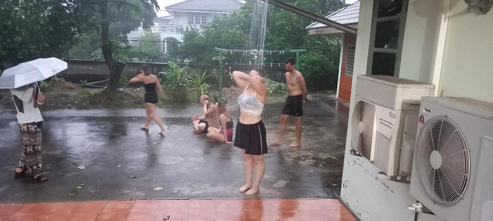 Plus Hostel Ayutthaya Eksteriør billede
