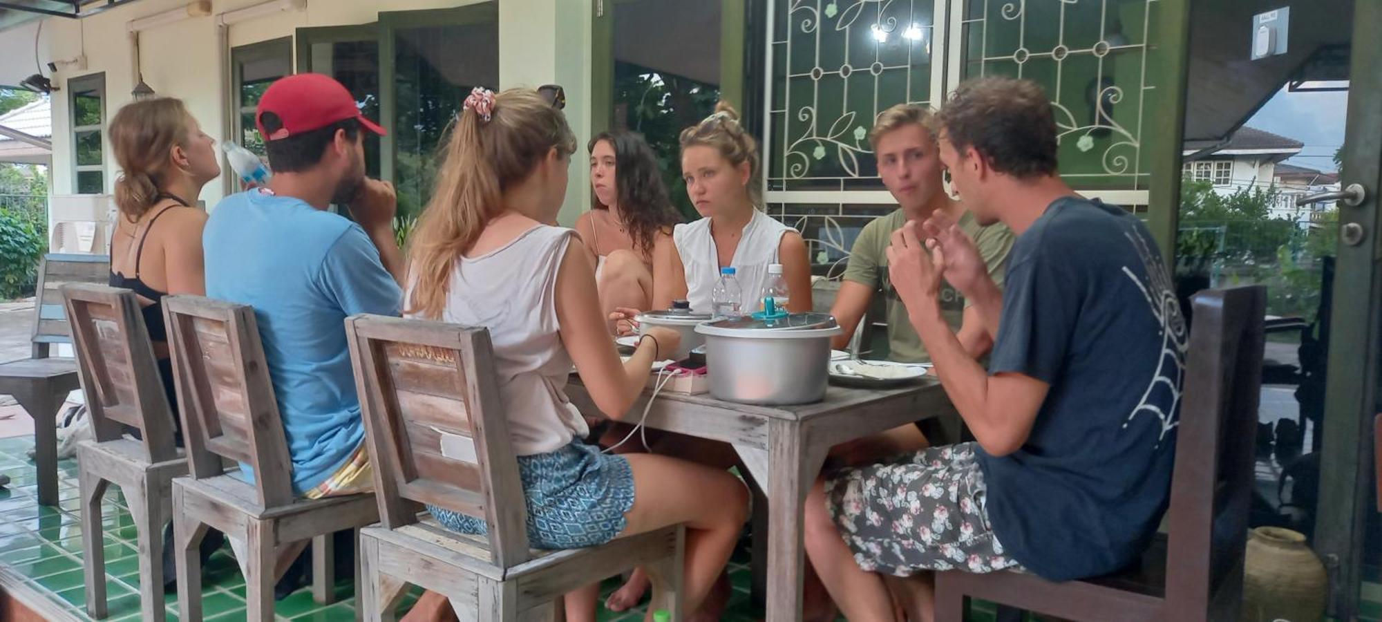 Plus Hostel Ayutthaya Eksteriør billede